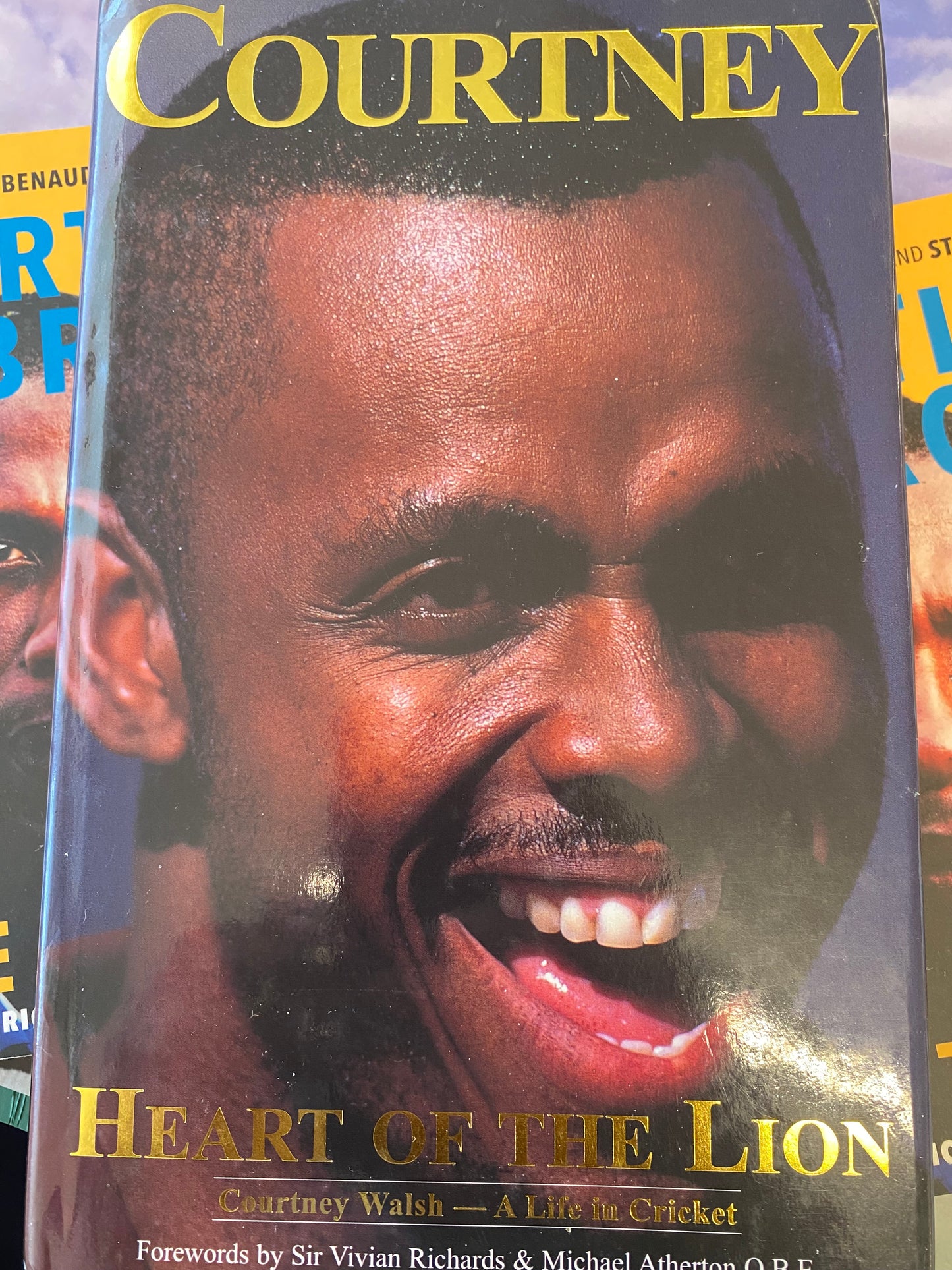 Cricket West Indies Courtney Walsh personally signed autobiography Heart of a Lion