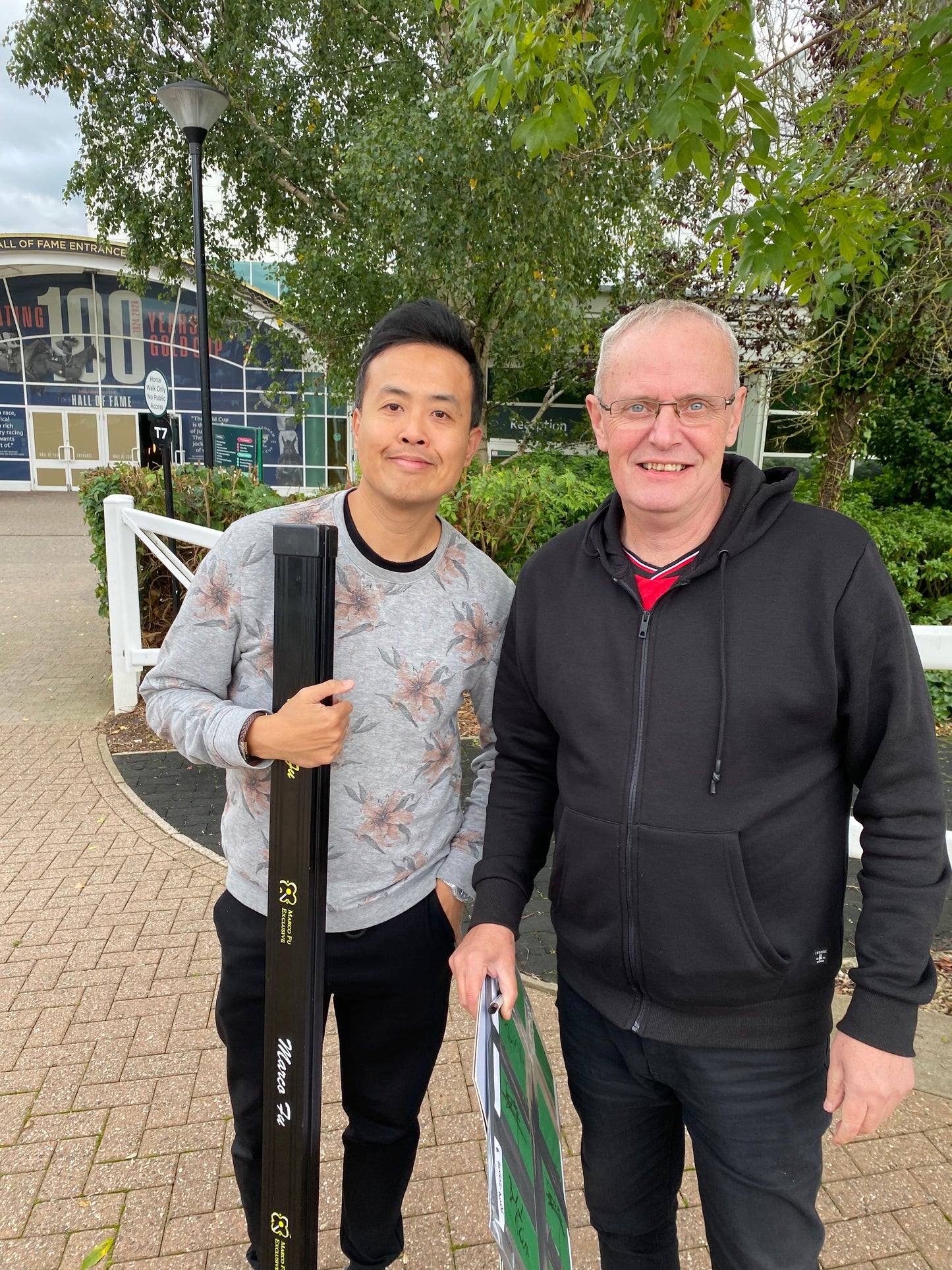 Snooker Marco Fu personally signed baize display Comes with