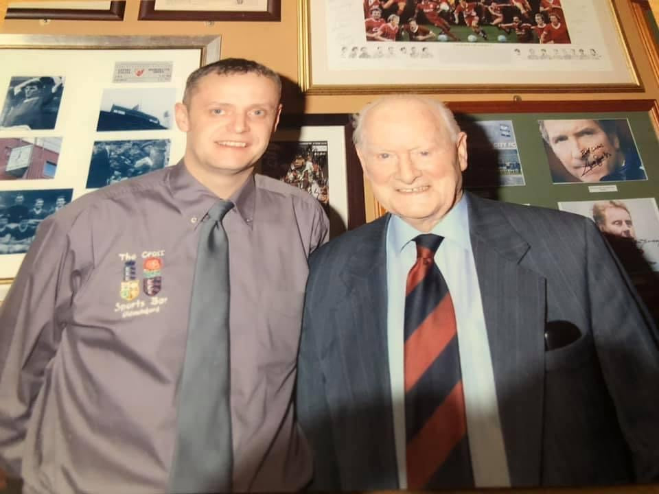 Preston North End Tom Finney personally signed photograph