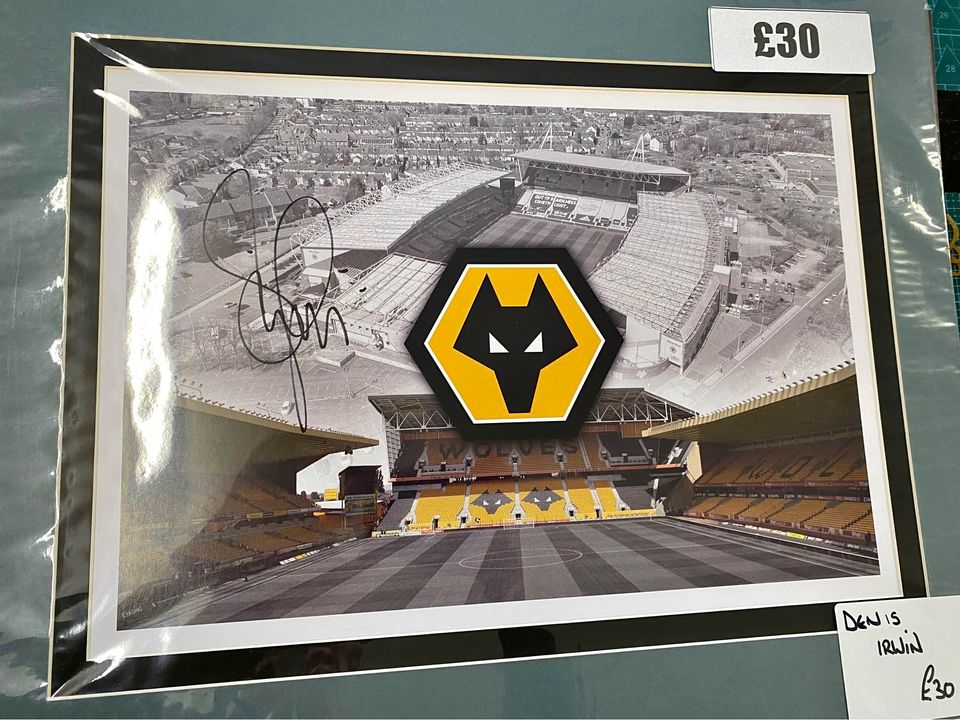 Wolverhampton Wanderers legend Denis Irwin personally signed limited edition print
