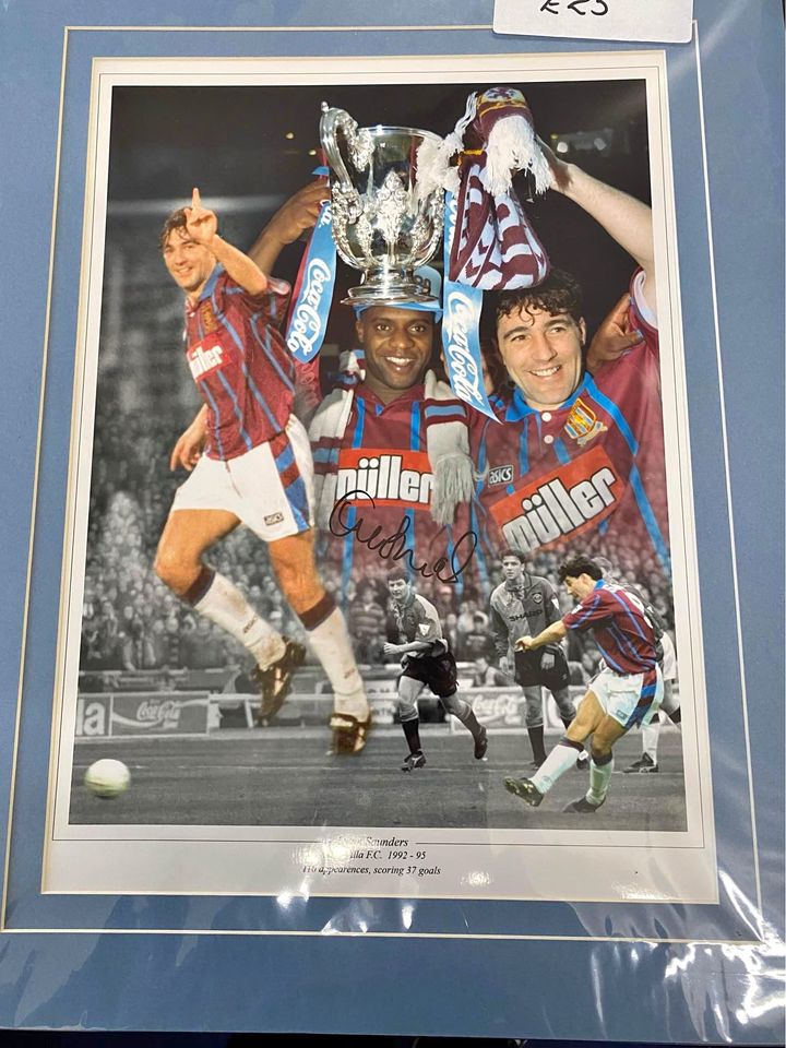 Aston Villa Dean Saunders personally signed League Cup limited edition print