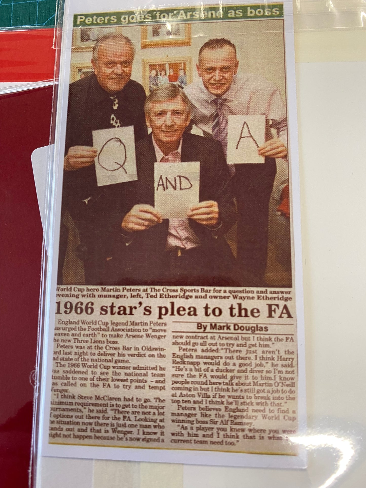 England 1966 Martin Peters personally signed photograph