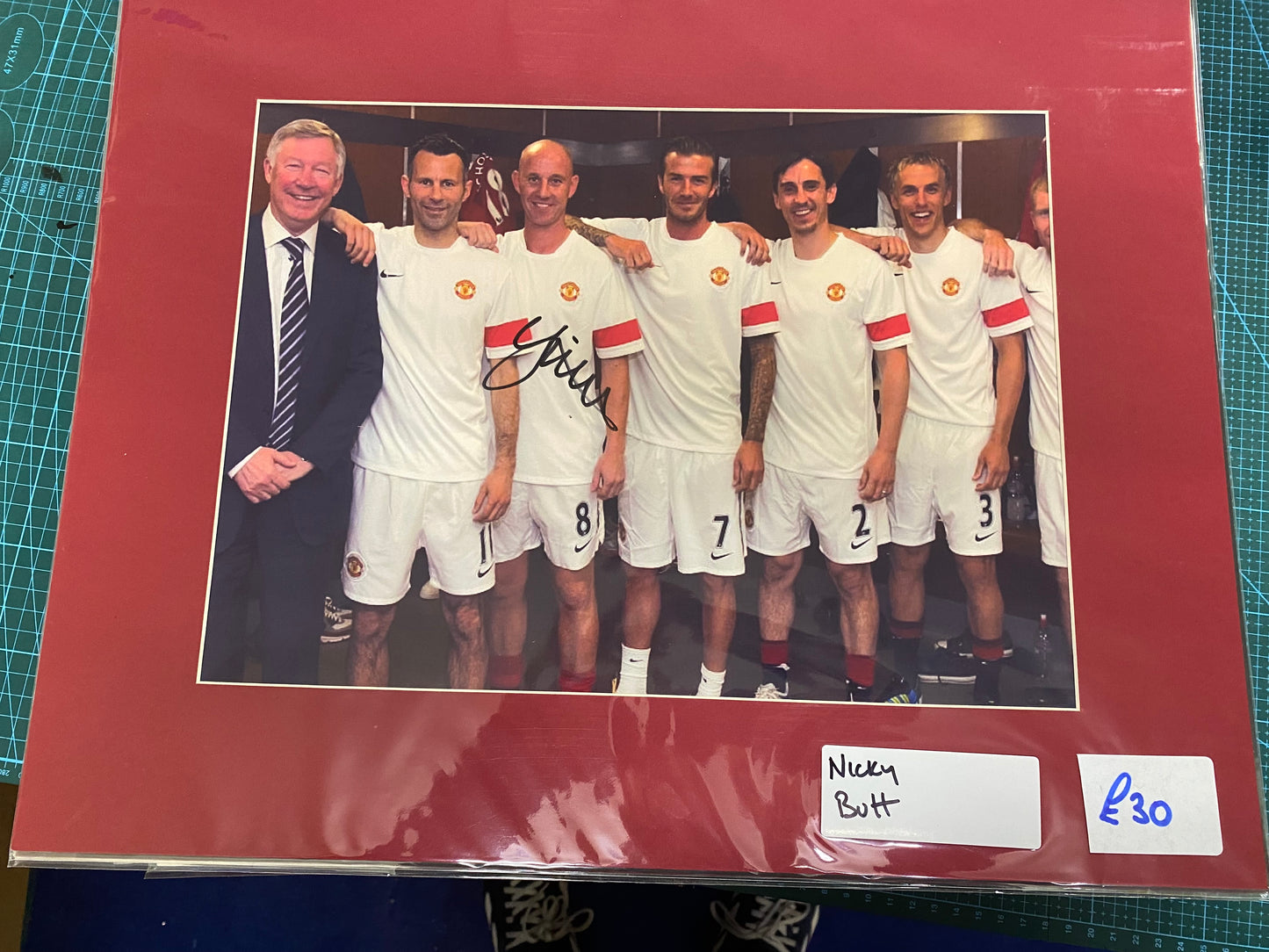 Manchester United Nicky Butt personally signed photograph