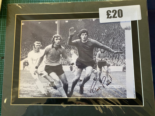 Wolverhampton Wanderers Phil Parkes personally signed photograph