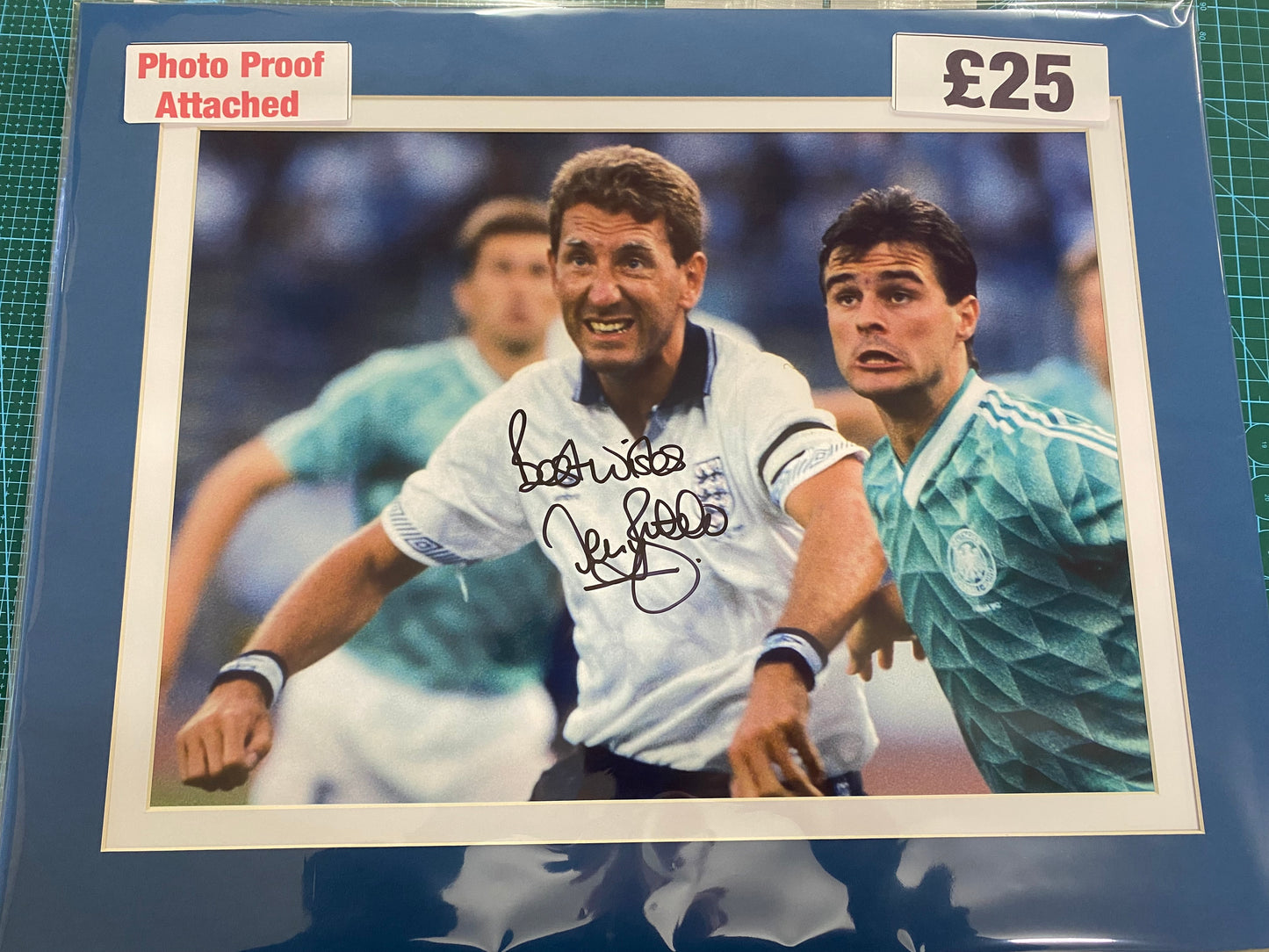 England Terry Butcher personally signed photograph