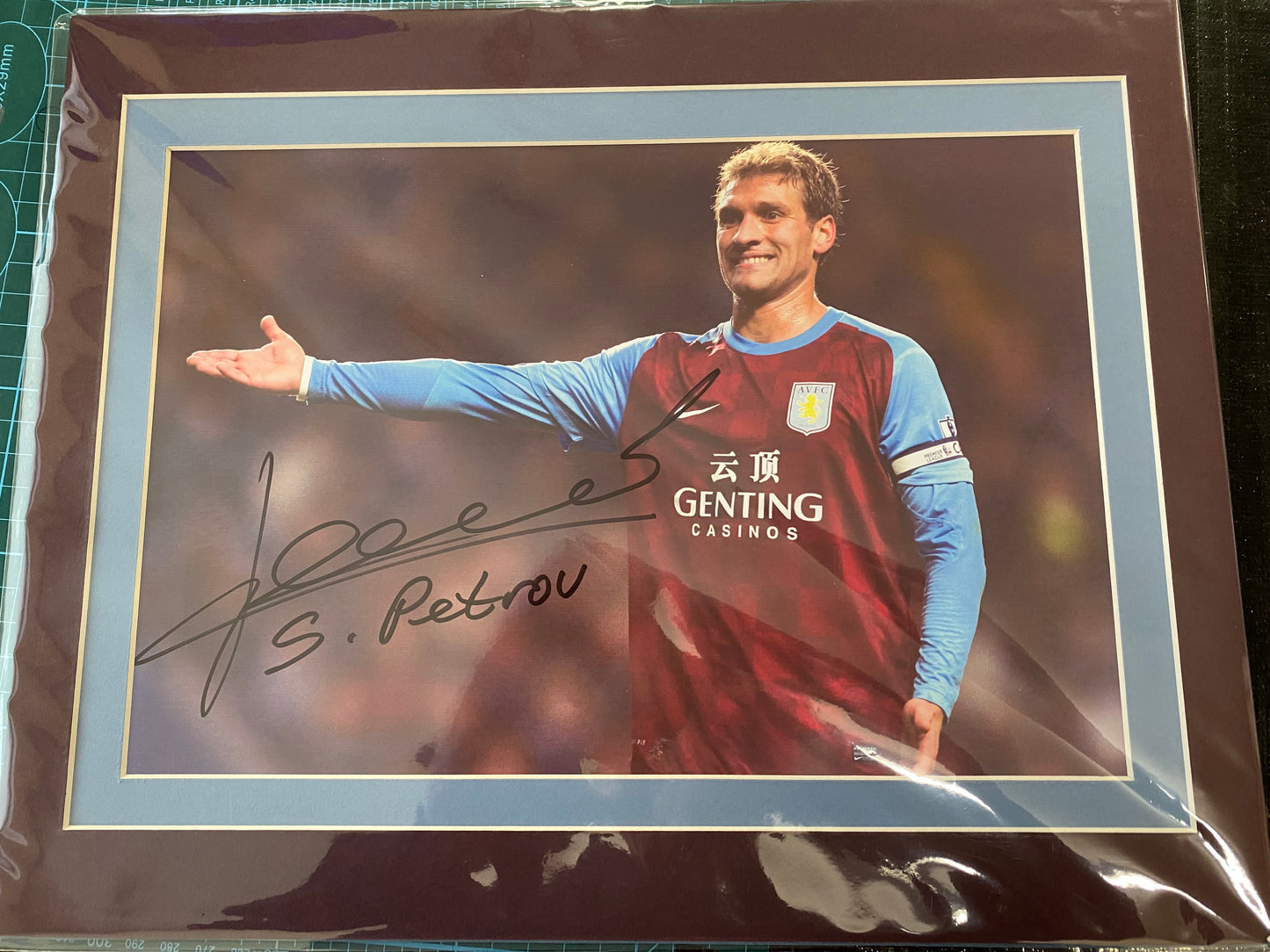 Aston Villa Stiliyan Petrov personally signed photograph