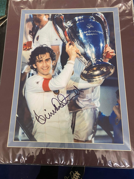 Aston Villa Dennis Mortimer personally signed 1982 European Cup Final