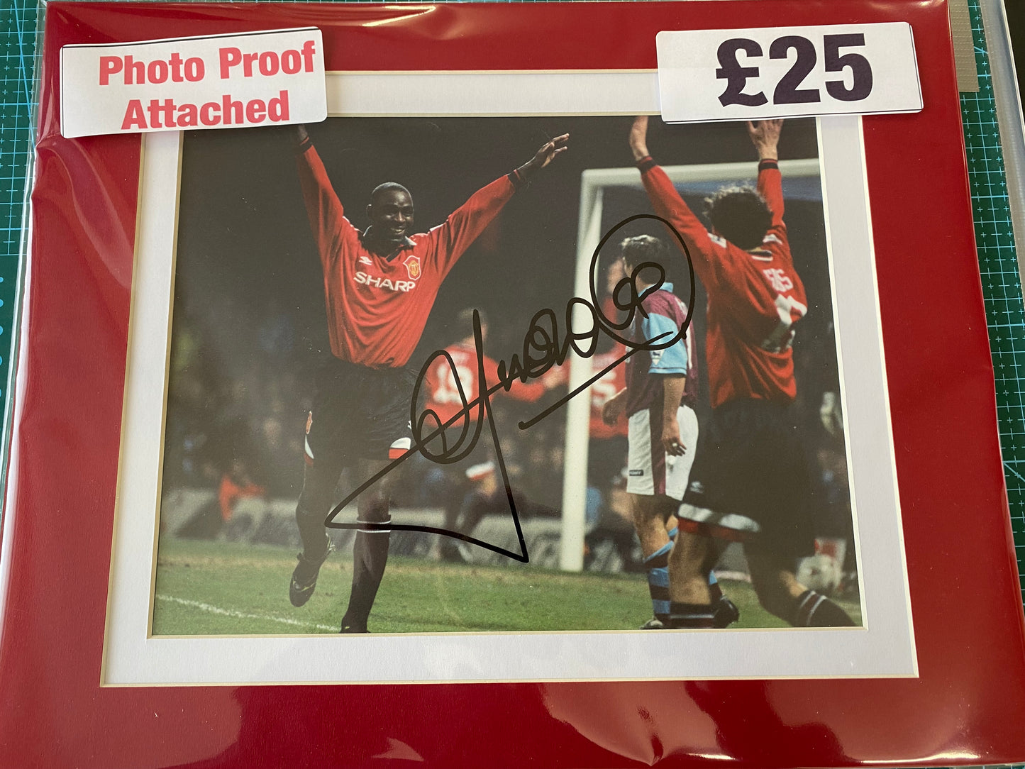 Manchester United Andy Cole personally signed photograph