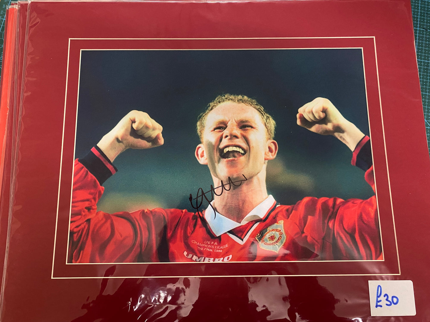 Manchester United Nicky Butt personally signed photograph