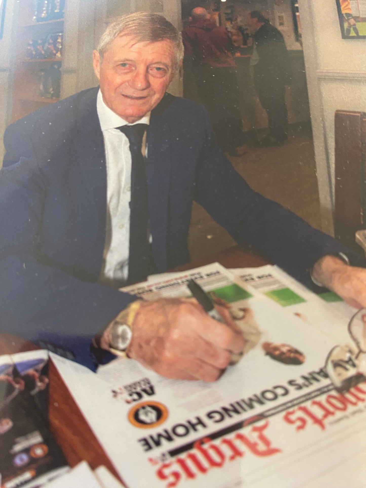 Leeds United Allan Clarke personally signed photograph