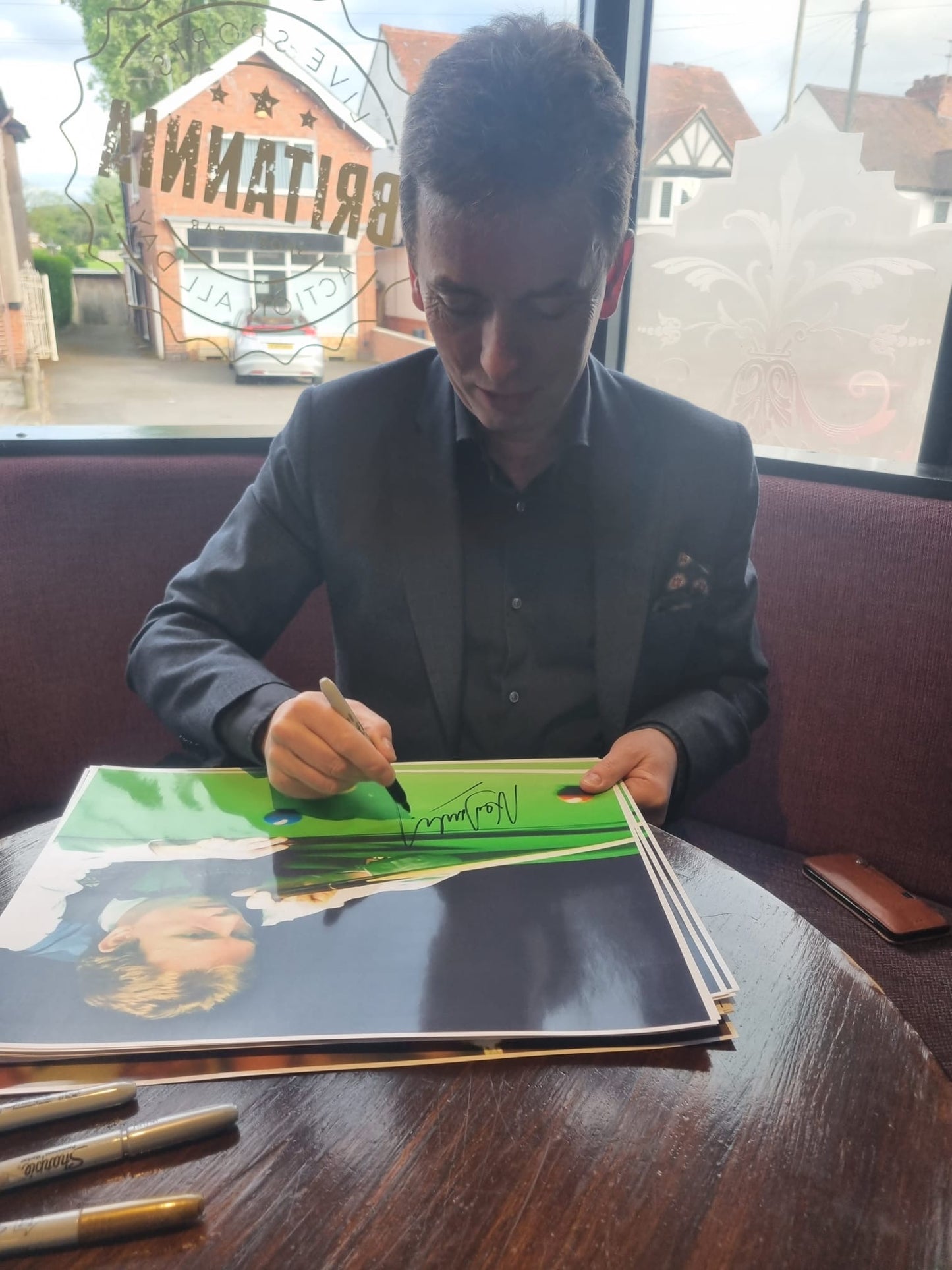 Snooker legend Ken Doherty personally signed limited edition print