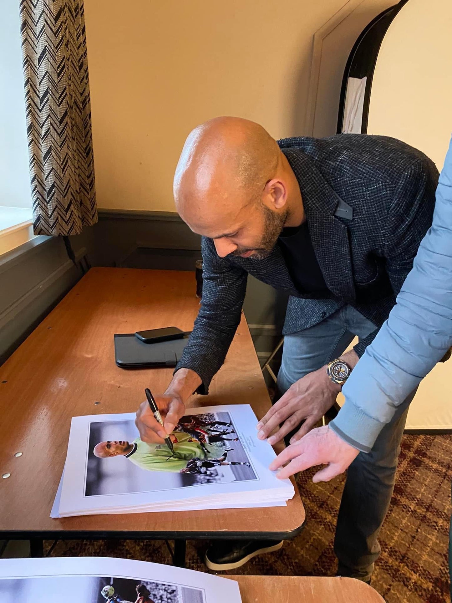 Wolverhampton Wanderers legend Matt Murray personally signed limited edition print