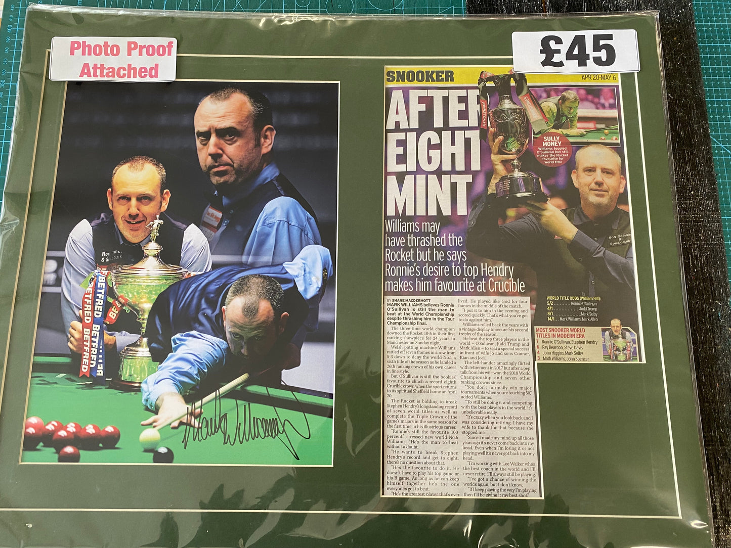 Snooker Mark Williams personally signed display with players championship news paper