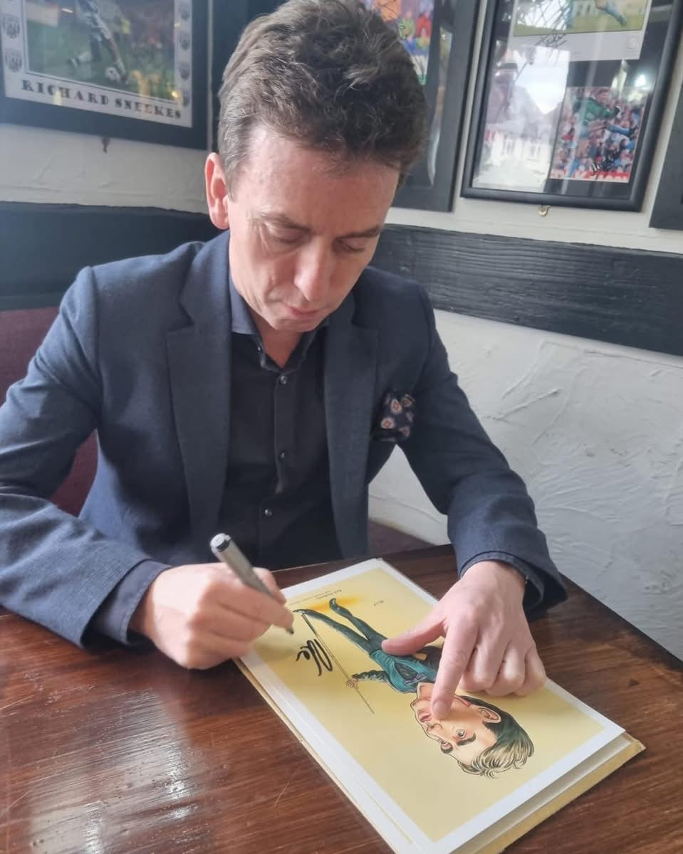Snooker 1997 World Snooker Champion Ken Doherty personally signed photograph