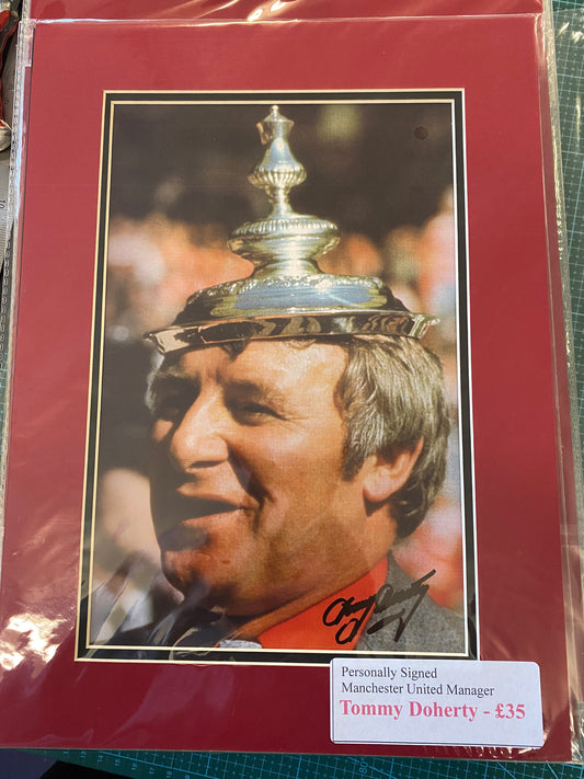 Manchester United Manager Tommy Docherty personally signed photograph