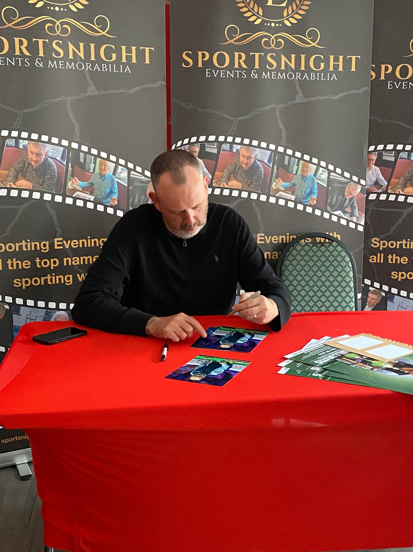 Snooker Mark Williams personally signed photo