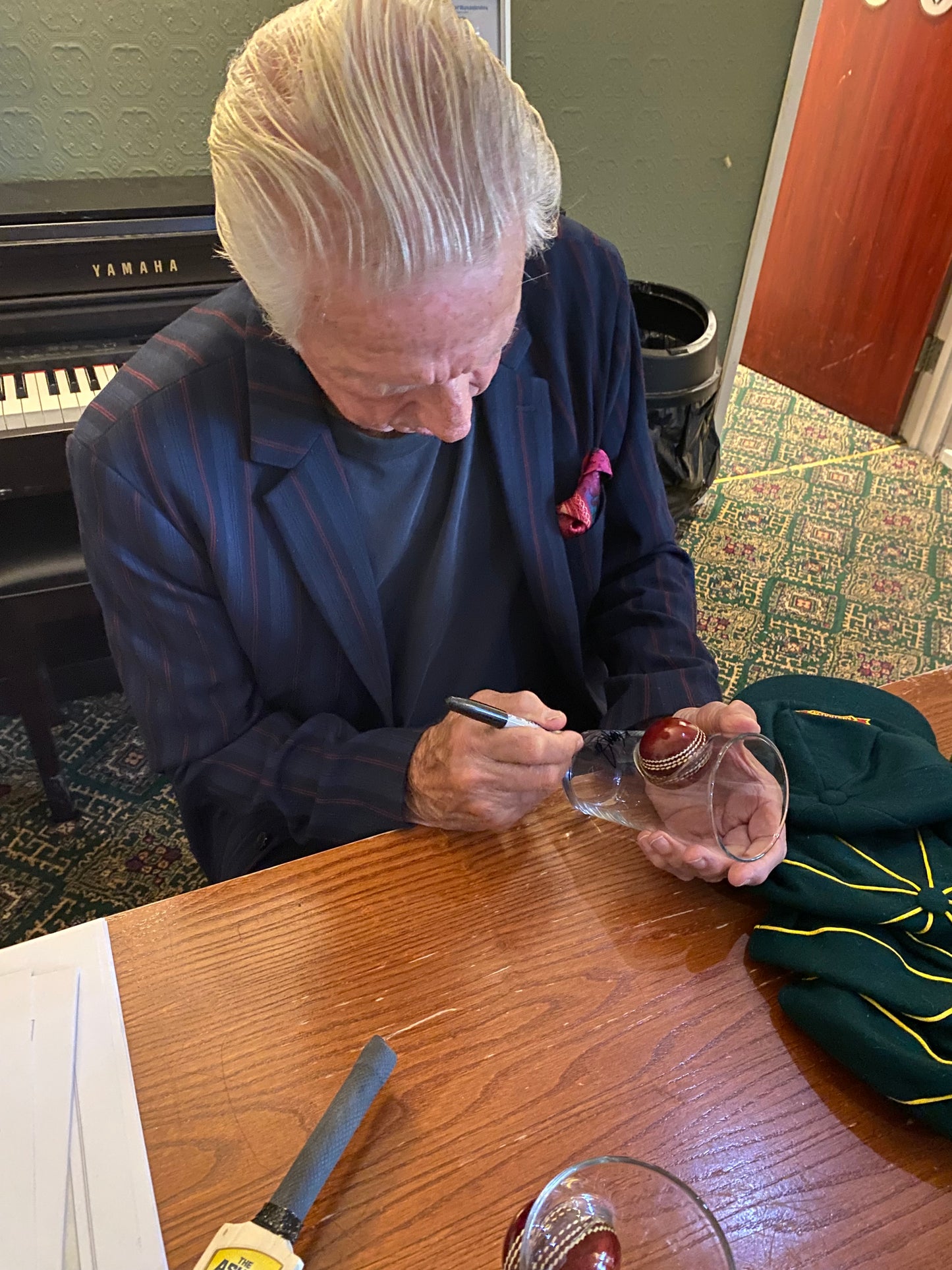 Cricket Australia Jeff Thomson personally signed cricket ball pint glass