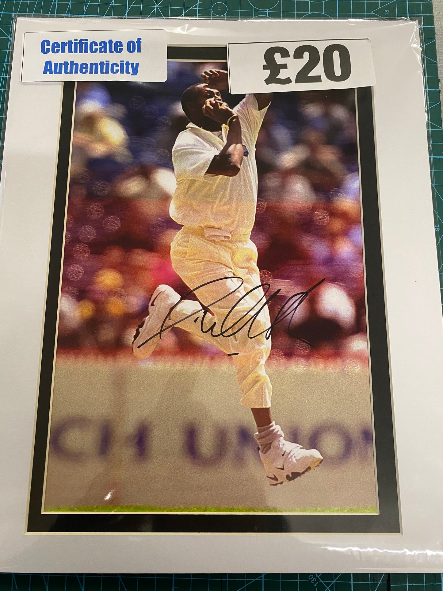 Cricket West Indies Courtney Walsh personally signed photograph