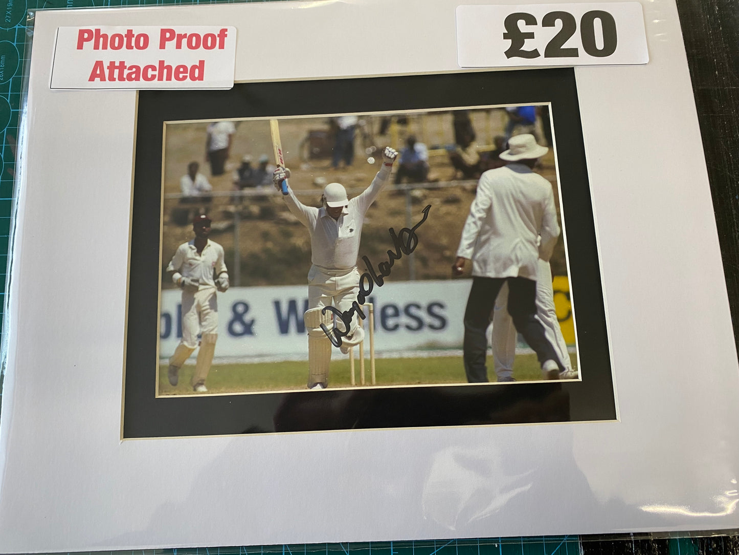 Cricket England Wayne Larkins personally signed photograph