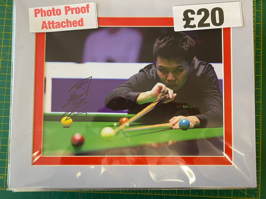 Snooker Zhou Yuelong personally signed photograph