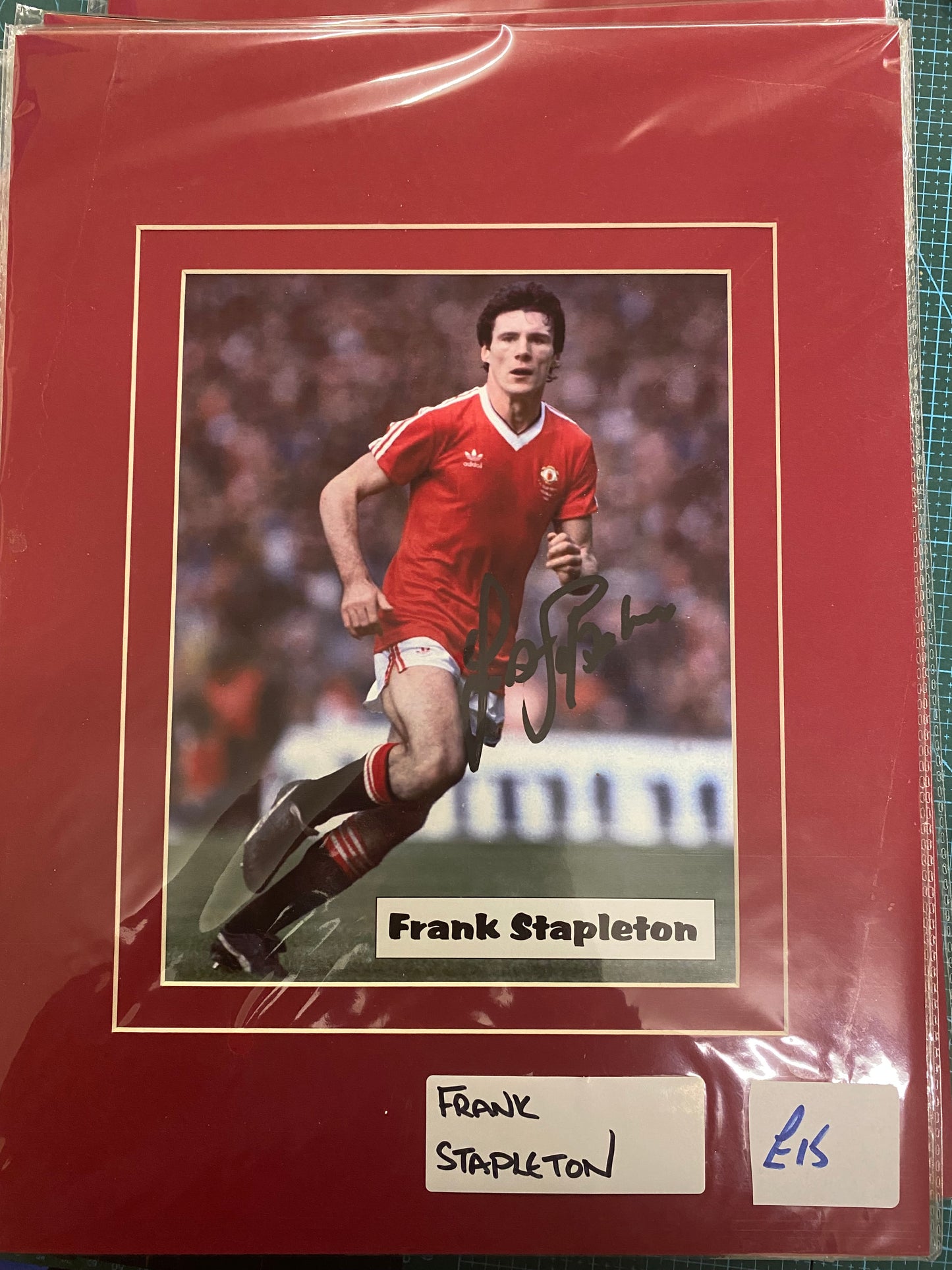 Manchester United Frank Stapleton personally signed photograph