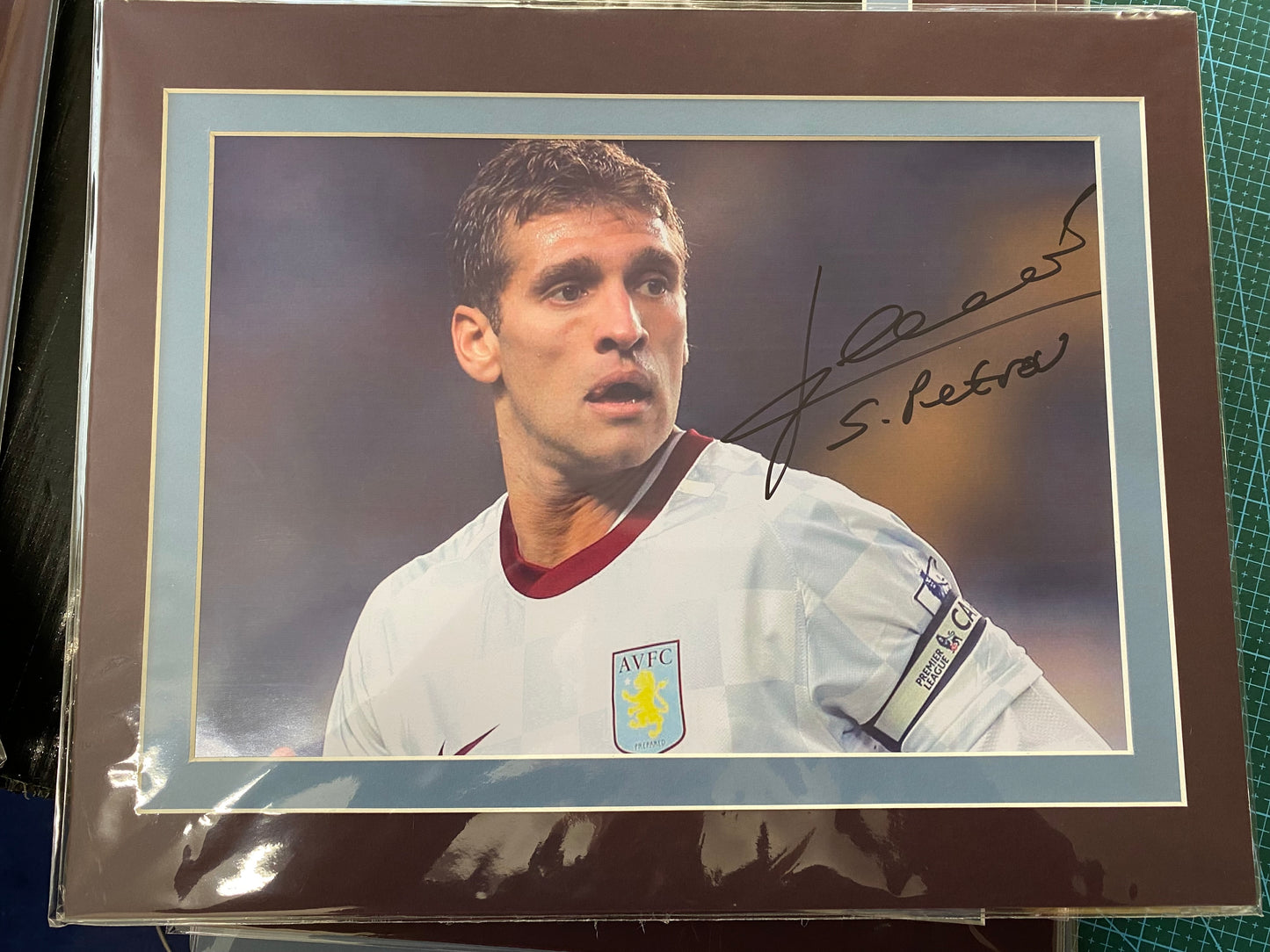 Aston Villa Stiliyan Petrov personally signed photograph