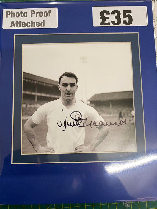 Tottenham Hotspur Jimmy Greaves personally signed photograph.