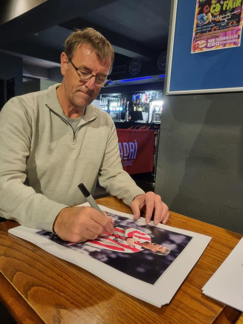 England Matt Le Tissier personally signed photograph