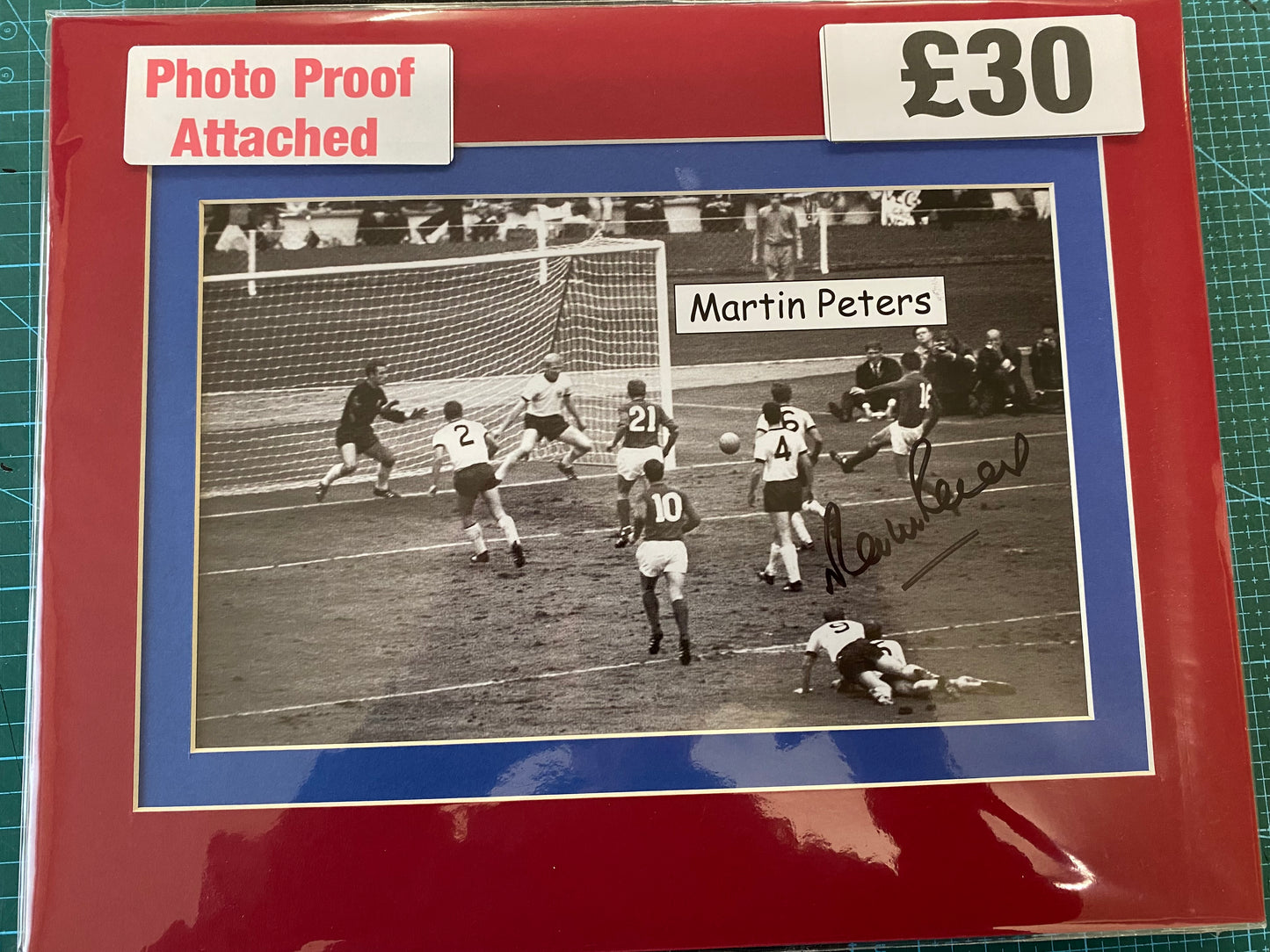 England 1966 Martin Peters personally signed photograph