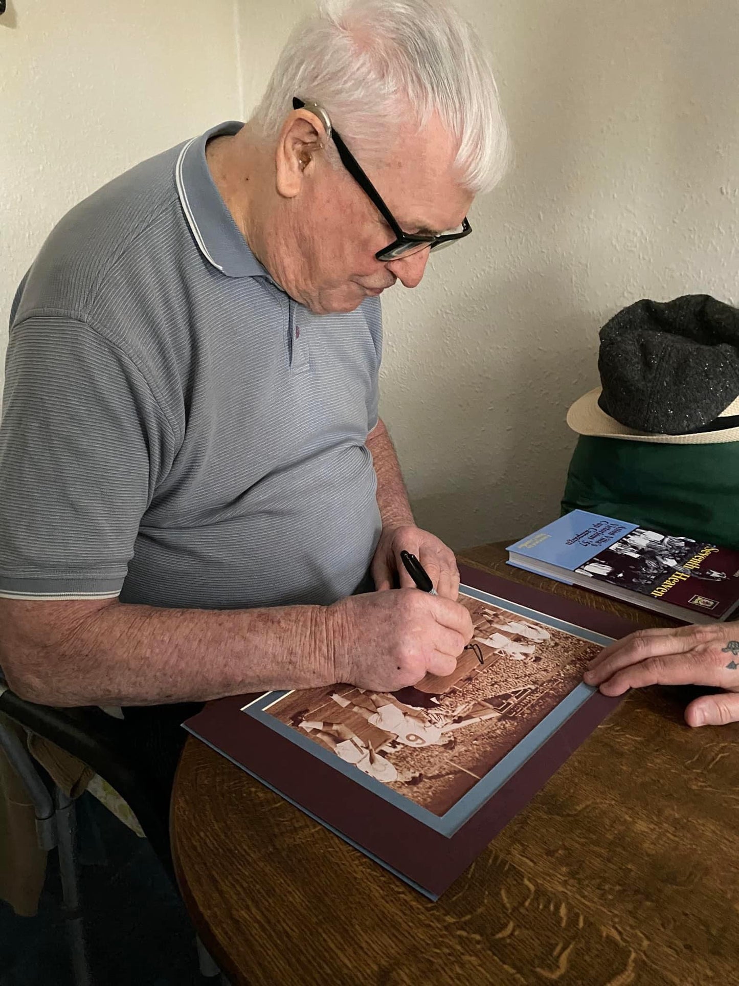 Aston Villa Peter Mcparland personally signed 1958 FA Cup Final