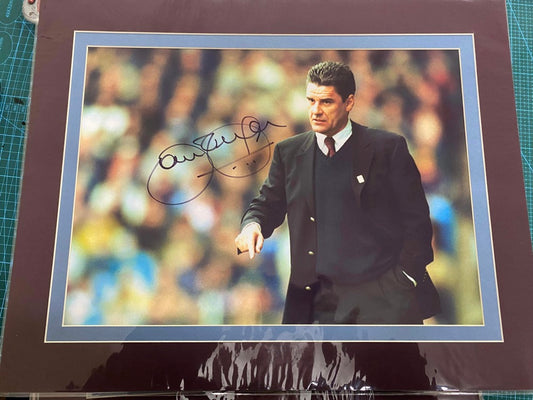 Aston Villa John Gregory personally signed photograph