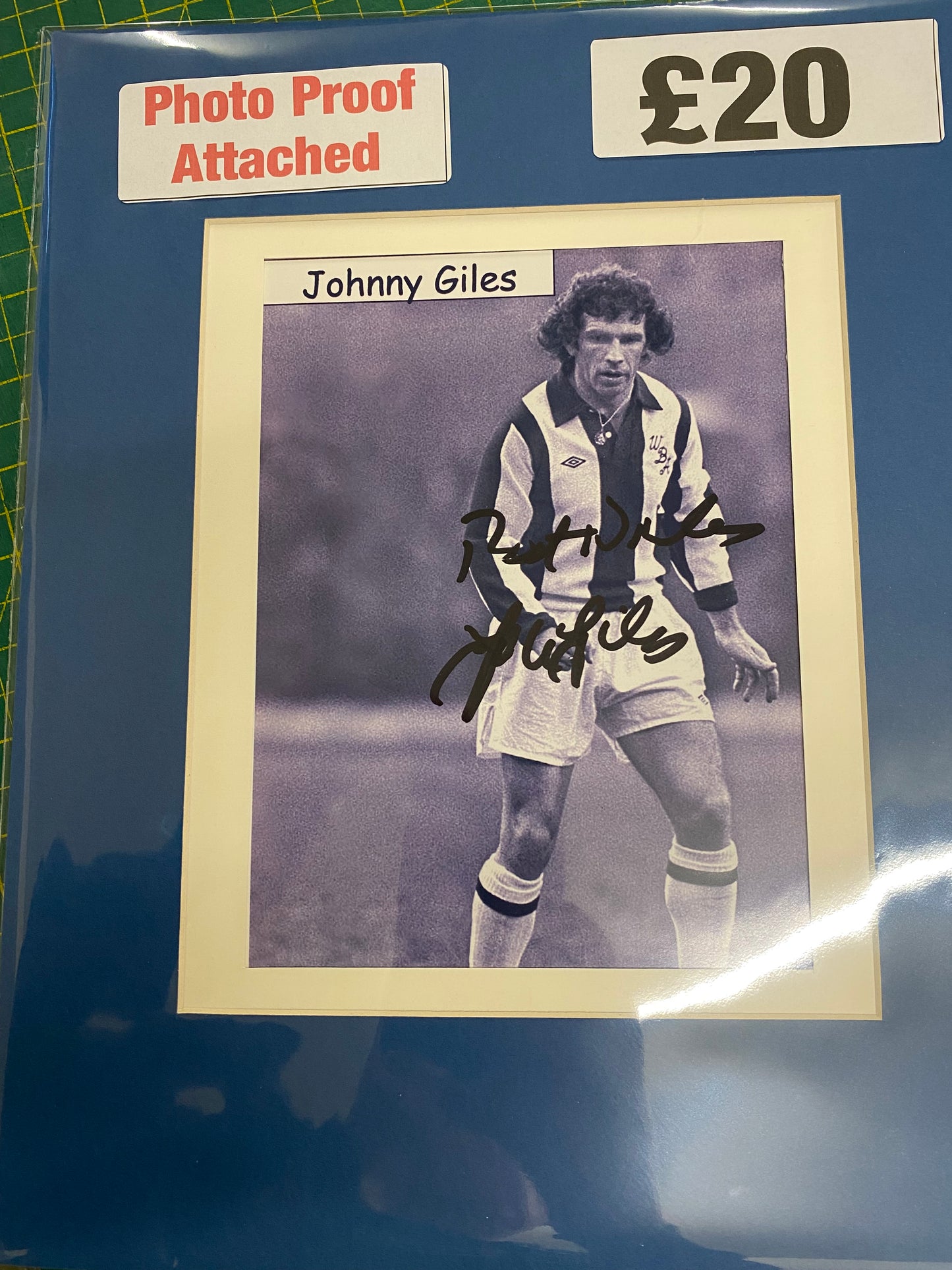 West Bromwich Albion Johnny Giles personally signed photograph