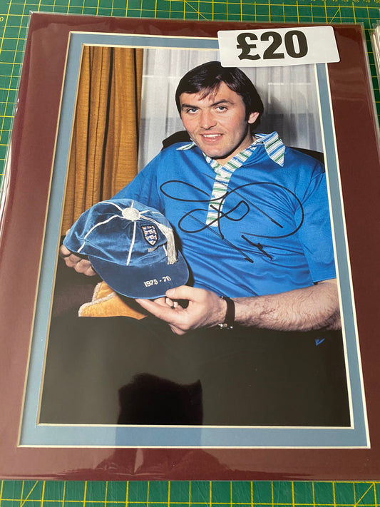 England Aston Villa Jimmy Rimmer personally signed photograph