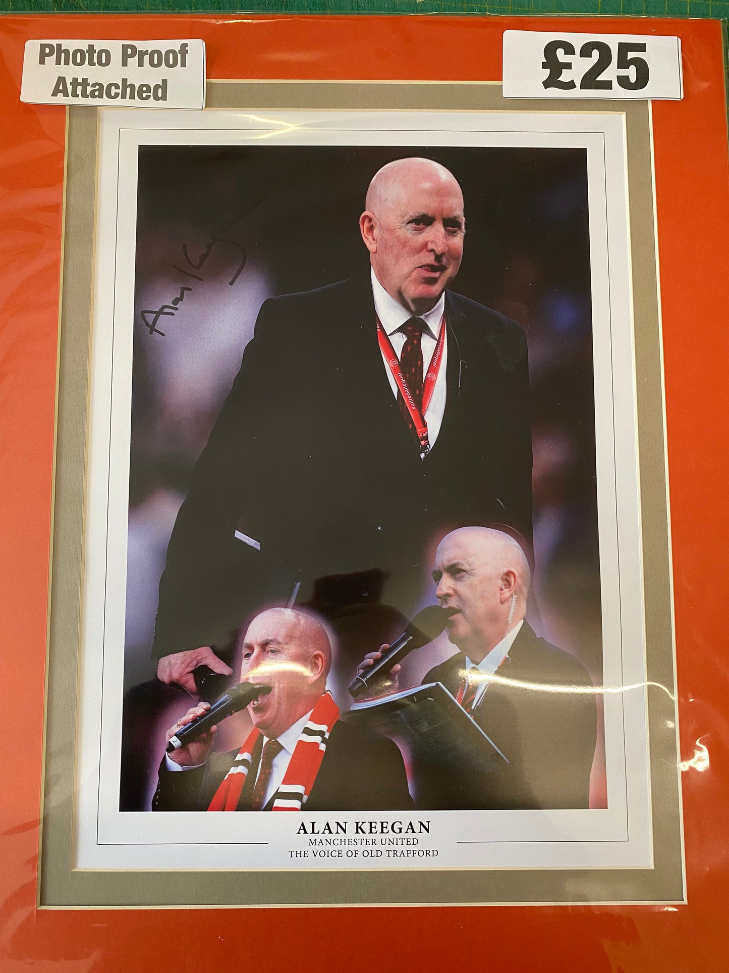 Manchester United Alan Keegan The Voice of Old Trafford personally signed limited edition montage