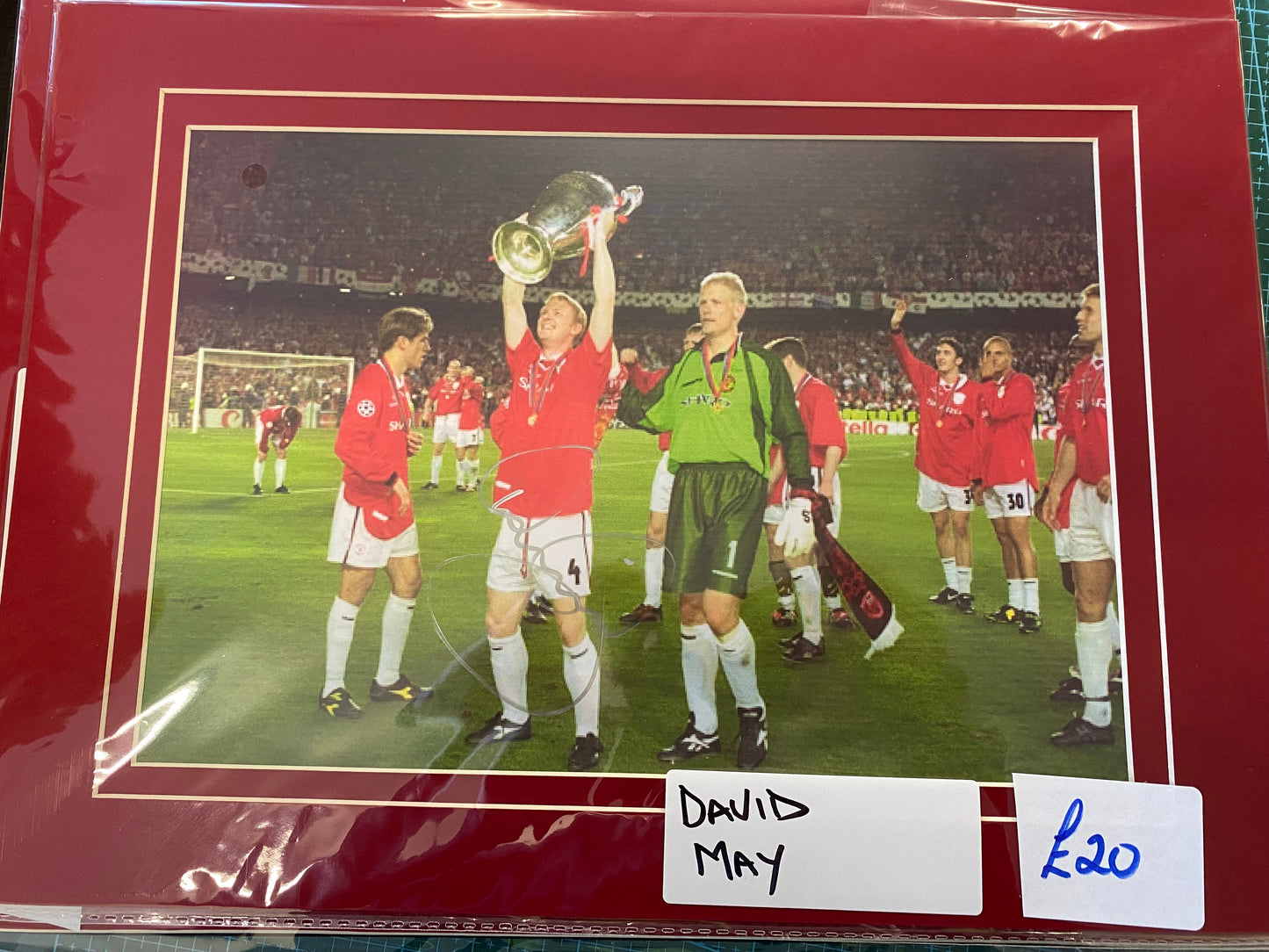 Manchester United David May personally signed photograph