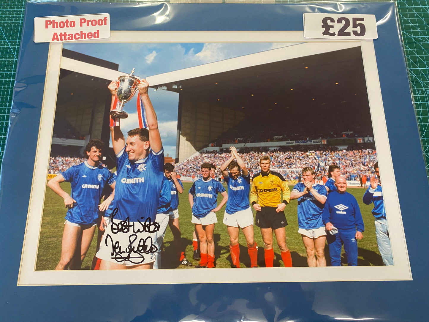 Rangers Terry Butcher personally signed photograph