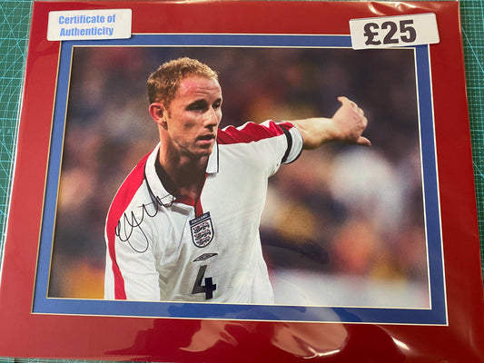 England Nicky Butt personally signed photograph