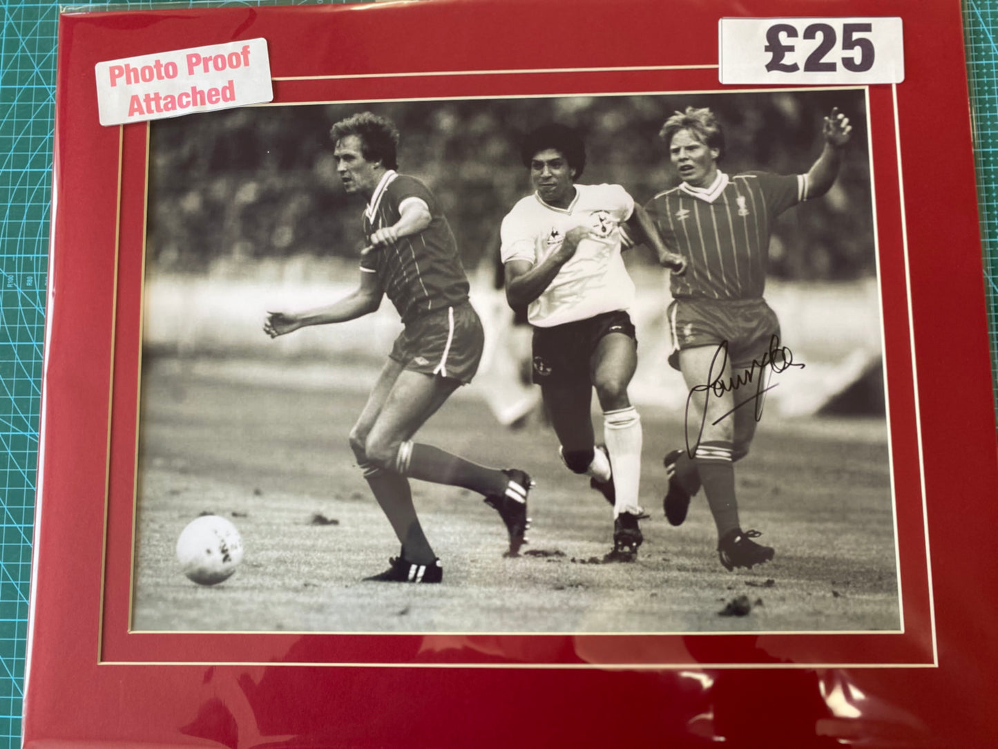 Liverpool Sammy Lee personally signed photograph