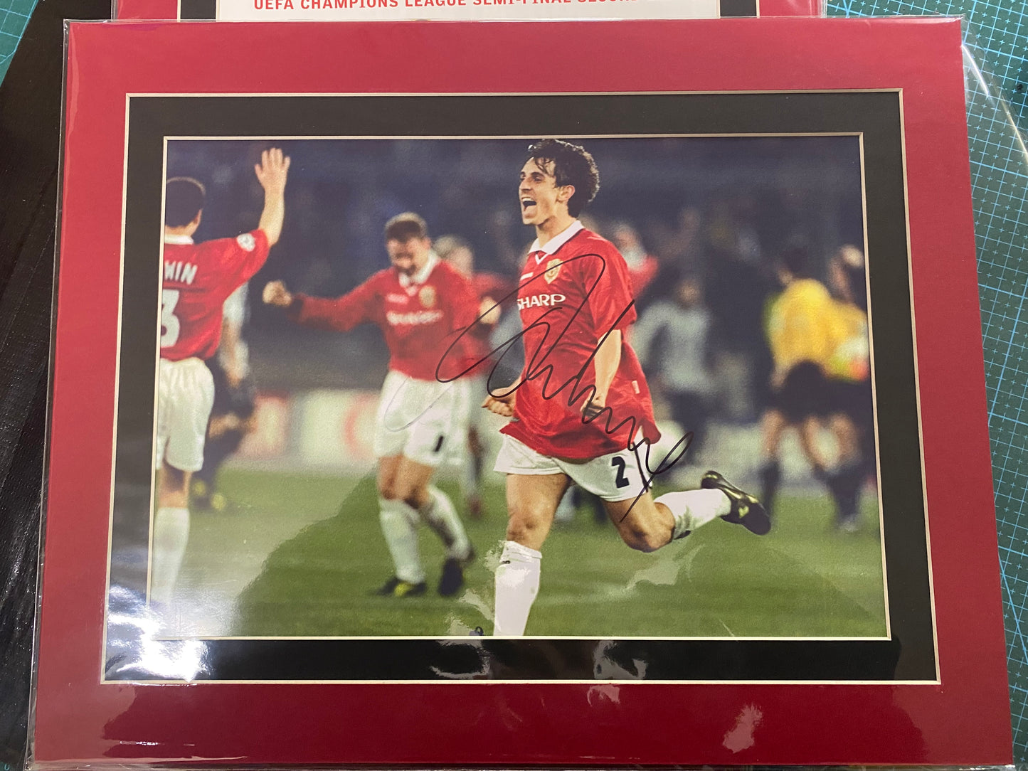 Manchester United Gary Neville personally signed photograph