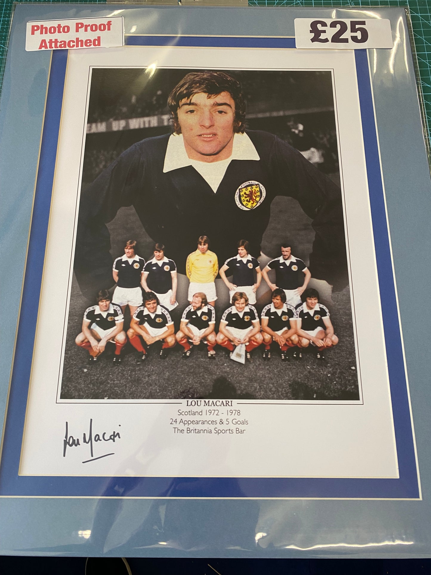 Scotland Lou Macari personally signed limited edition print