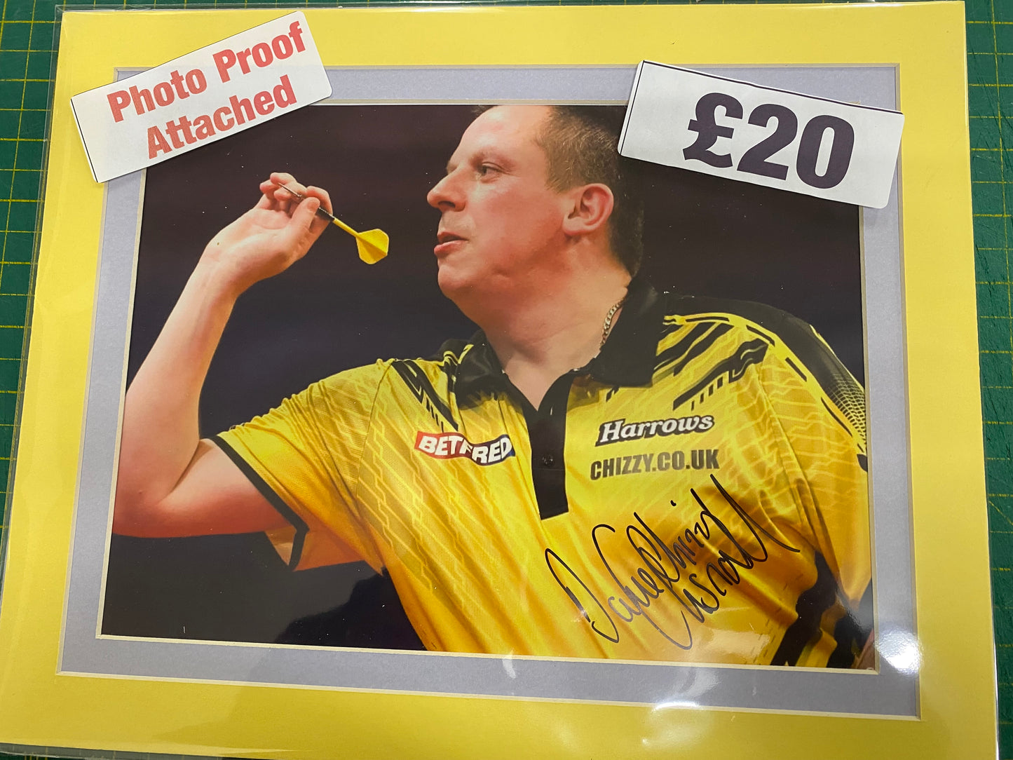 Darts Dave Chisnall personally signed photograph