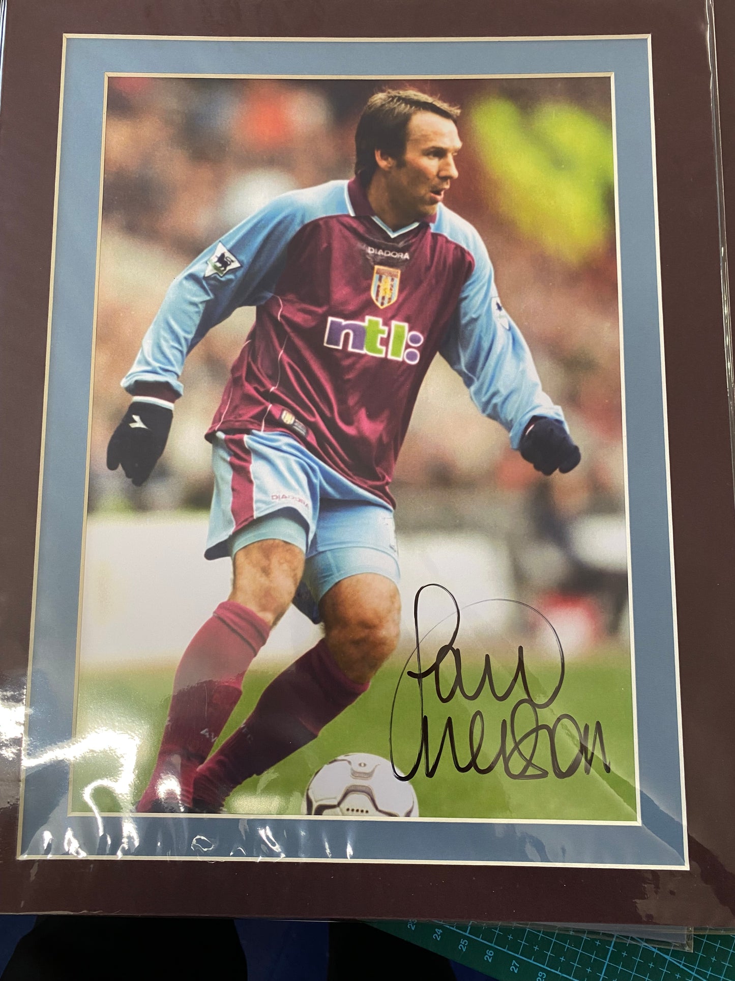 Aston Villa Paul Merson personally signed photograph