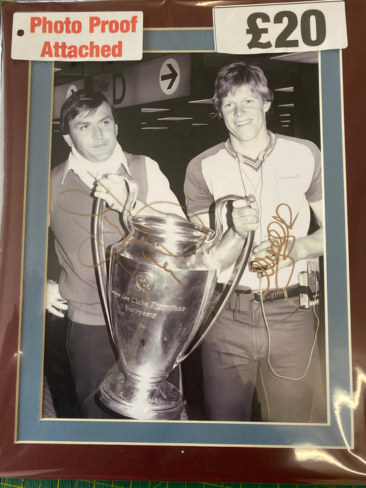 Aston Villa Jimmy Rimmer & Nigel Spink personally signed 1982 European Cup Final photograph