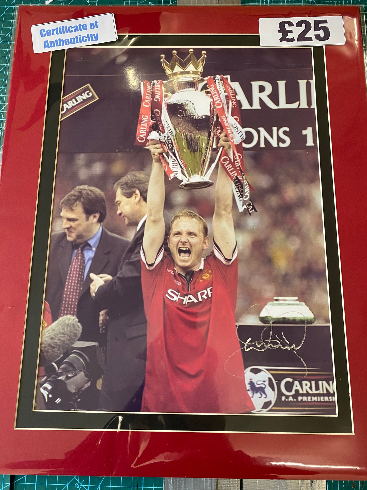 Manchester United David May personally signed photograph