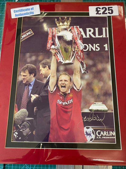 Manchester United David May personally signed photograph