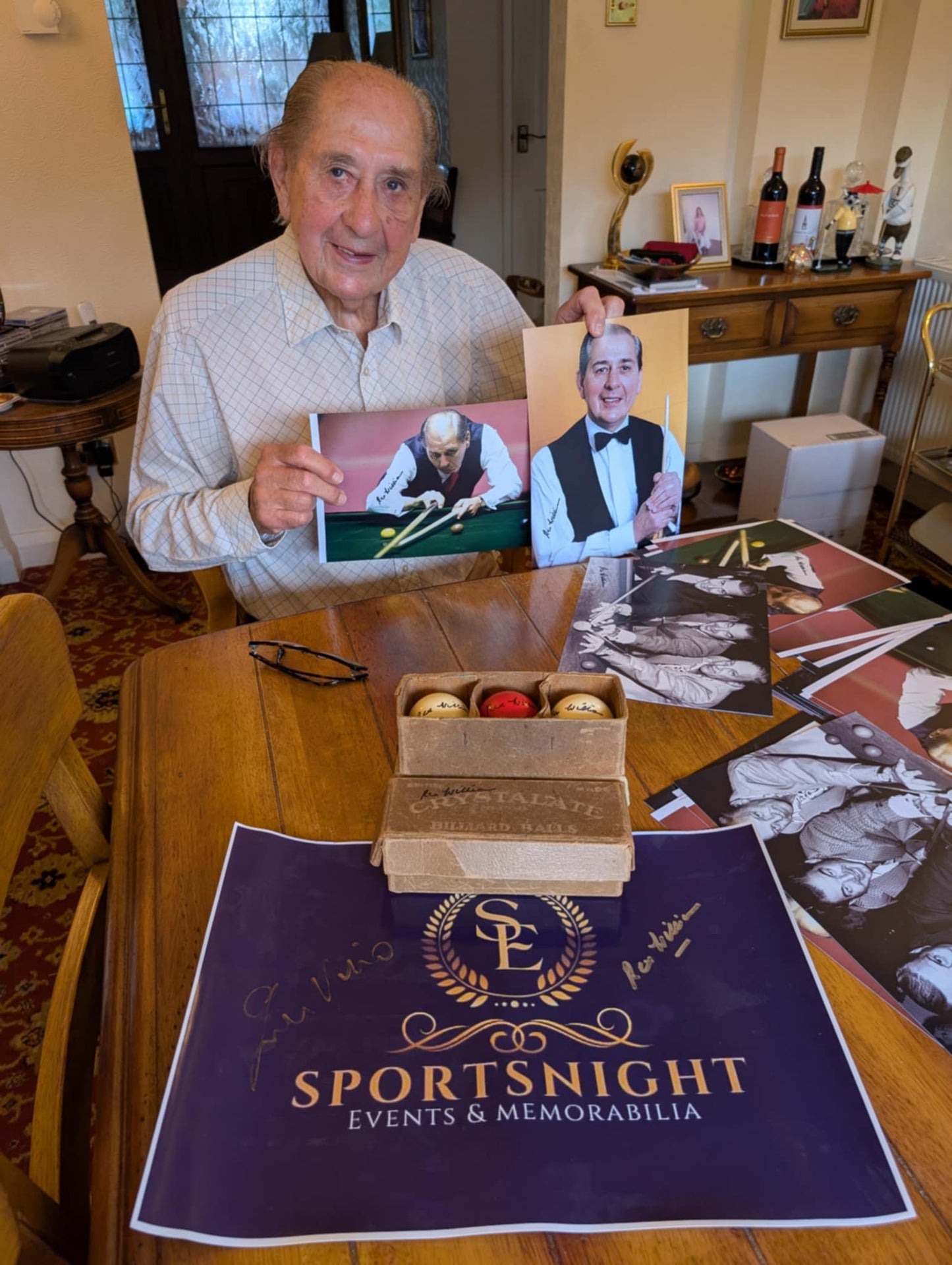 Snooker Rex Williams personally signed Billiard ball set (pre 1970’s)