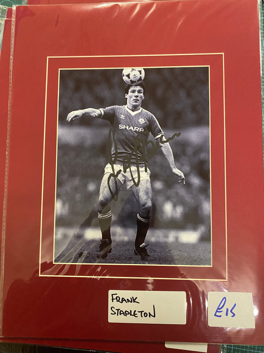 Manchester United Frank Stapleton personally signed photograph