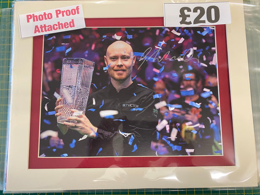 Snooker Gary Wilson personally signed photos