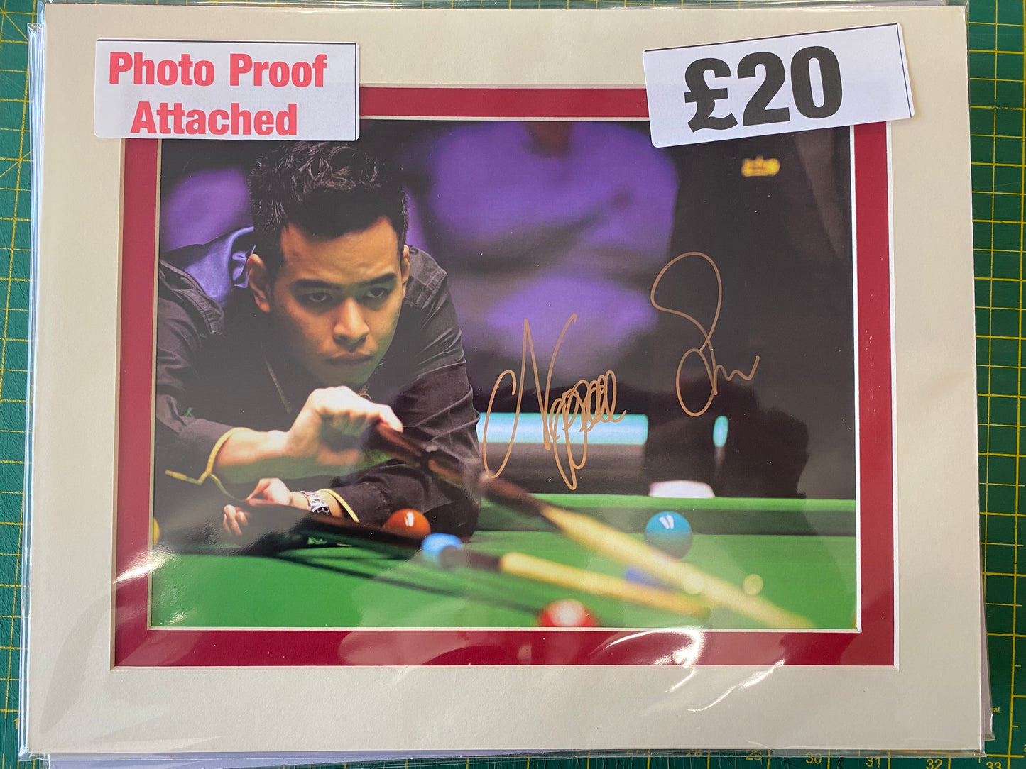 Snooker Noppon Saengkham personally signed photograph