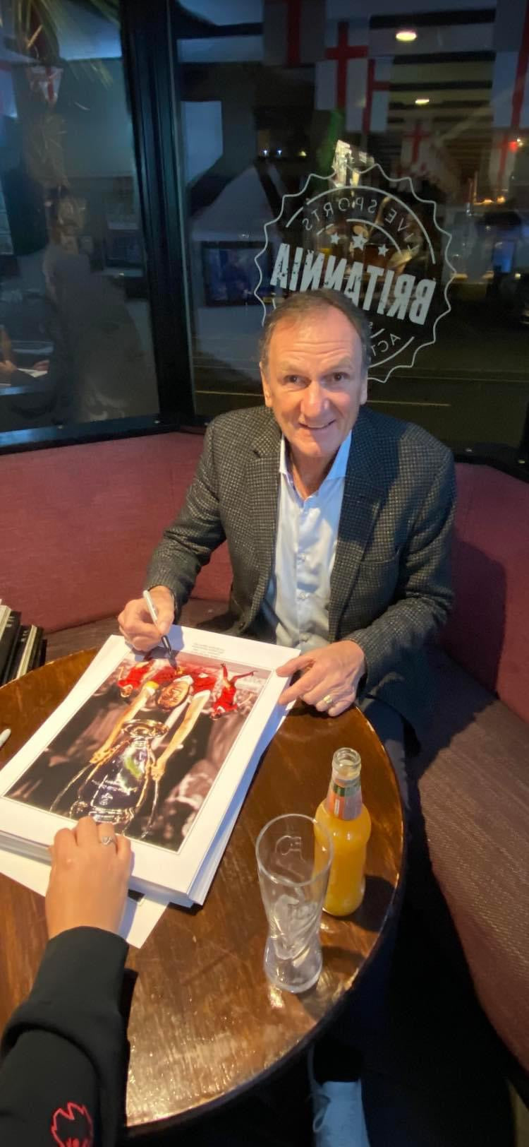 Liverpool Phil Thompson personally signed photograph